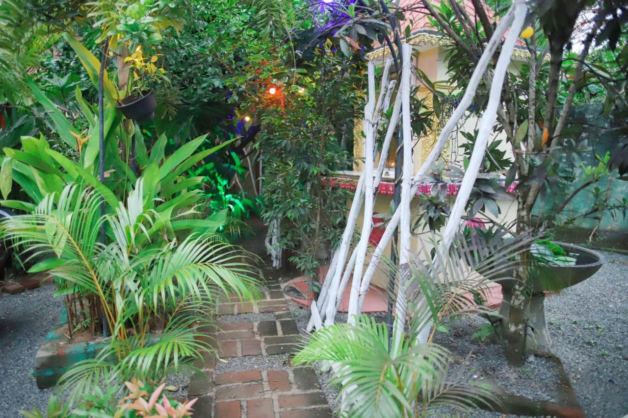 Ruwan Jungle Homestay Mirissa Eksteriør bilde